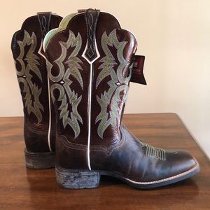 ARIAT square toe riding boots